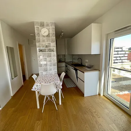 Leon Апартаменти